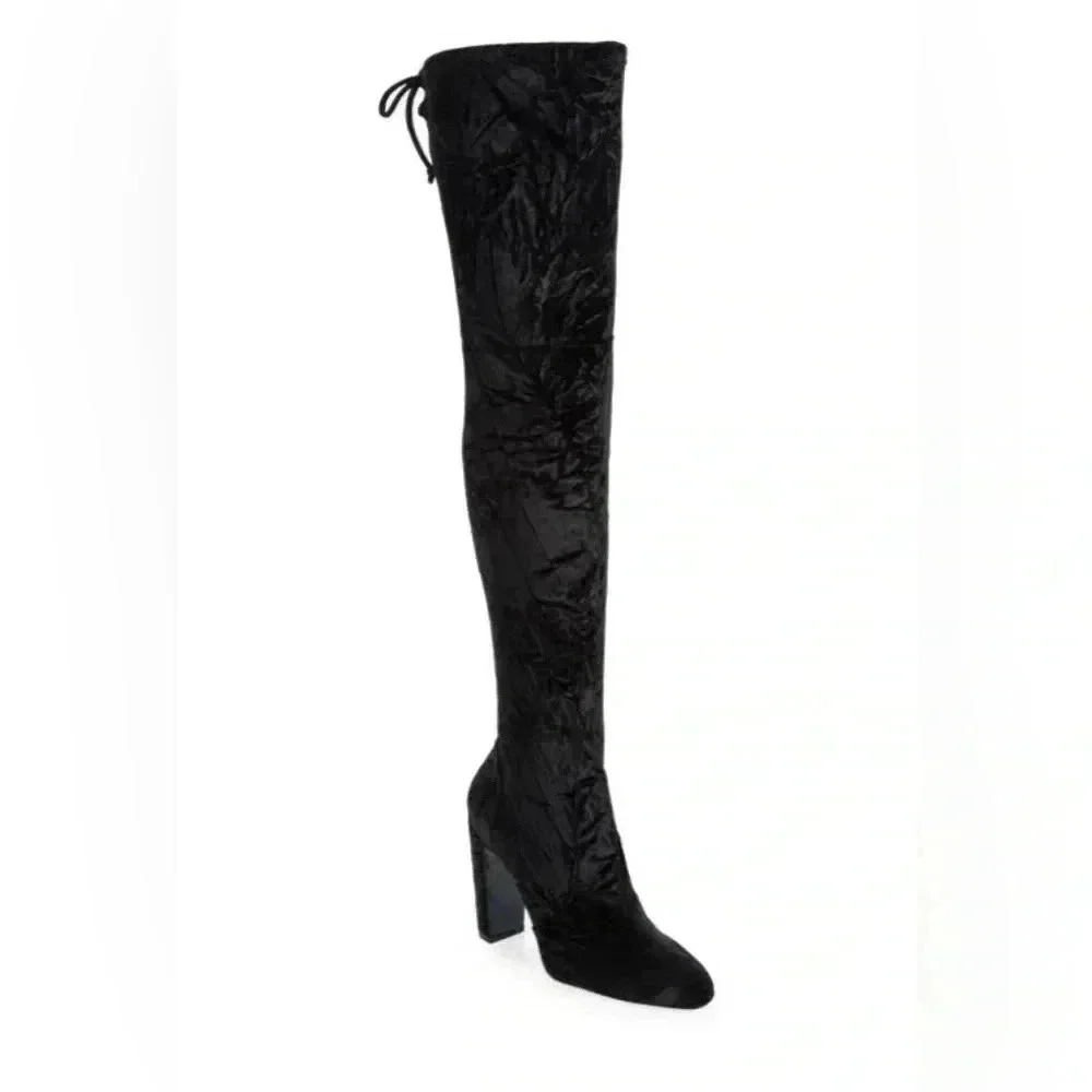 STUART WEITZMAN
Vidaland Convertible Boot in Black Crushed Velvet - Picture 1 of 11